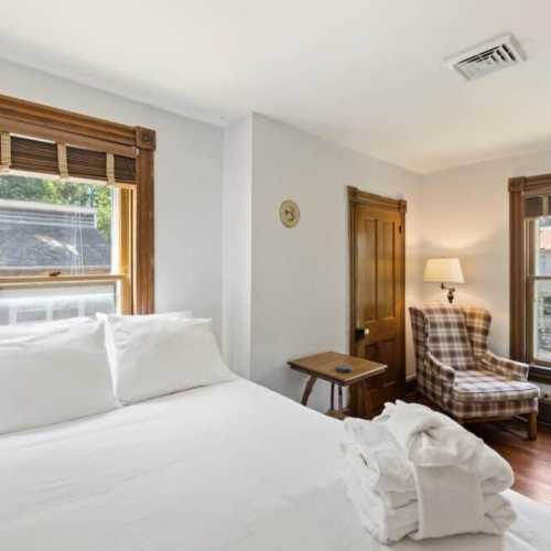 Bedroom #5: queen bed on 2nd floor with en suite bathroom