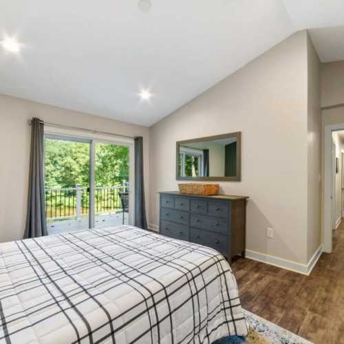 Bedroom #1: queen bed on main floor w/ en suite bath