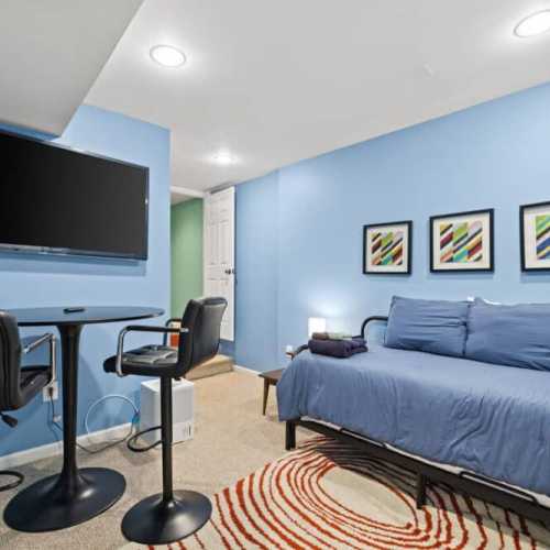 Basement Room: twin bed