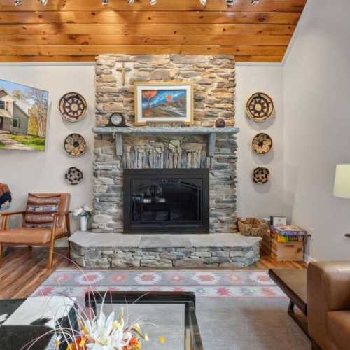 Note: the fireplace in the living room is inoperable