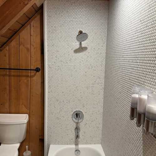 Bathroom #2: full bathroom in the 2nd floor loft with bathtub/shower combo