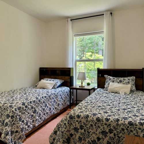 Bedroom #3: two twin beds