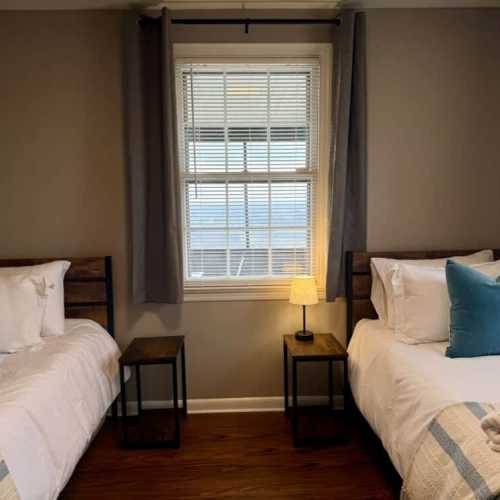 Bedroom #2: two twin beds
