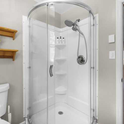 Bathroom: full bathroom with shower