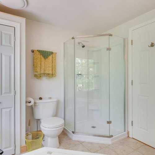 Upstairs bathroom