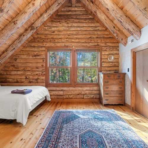 Bedroom 3: two full beds on the 2nd floor