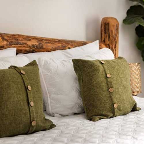 Bedroom 2: queen bed on the main floor