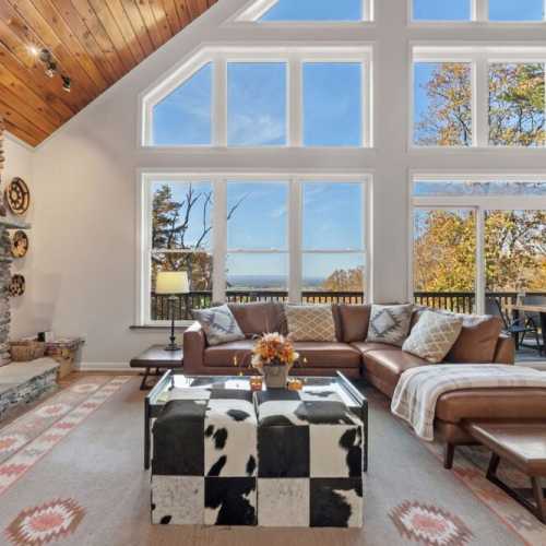 Note: the fireplace in the living room is inoperable