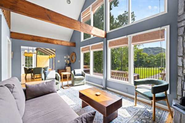 Riverfront Cabin Getaway with Fire Pit!