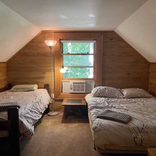 Bedroom #3: queen bed and twin bed on 2nd floor