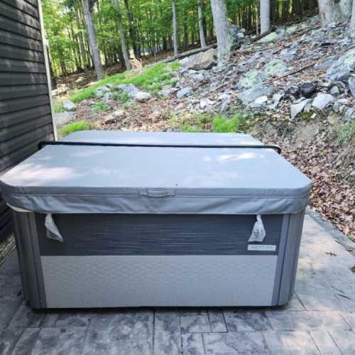 Brand new hot tub!