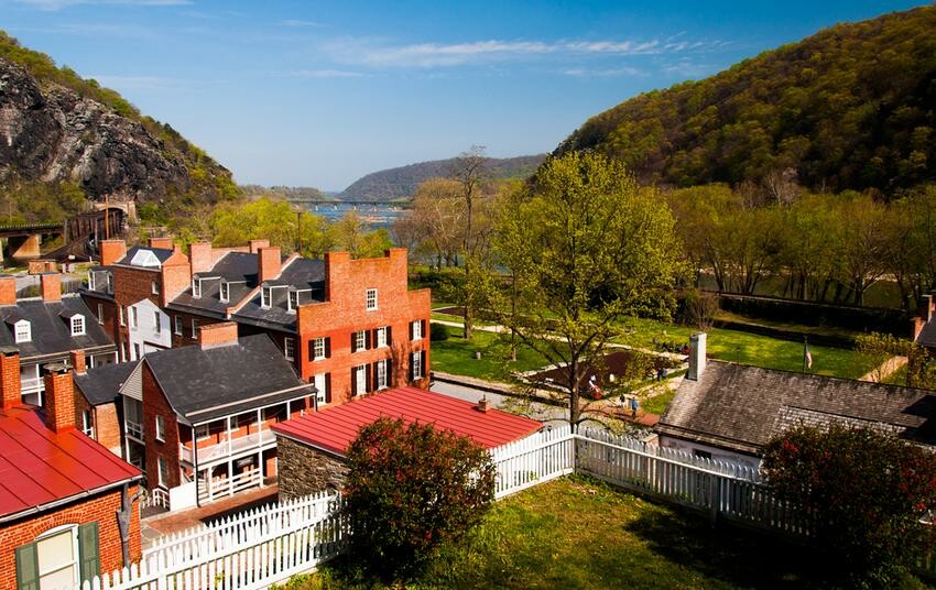 7 Best Restaurants with a View in Harpers Ferry